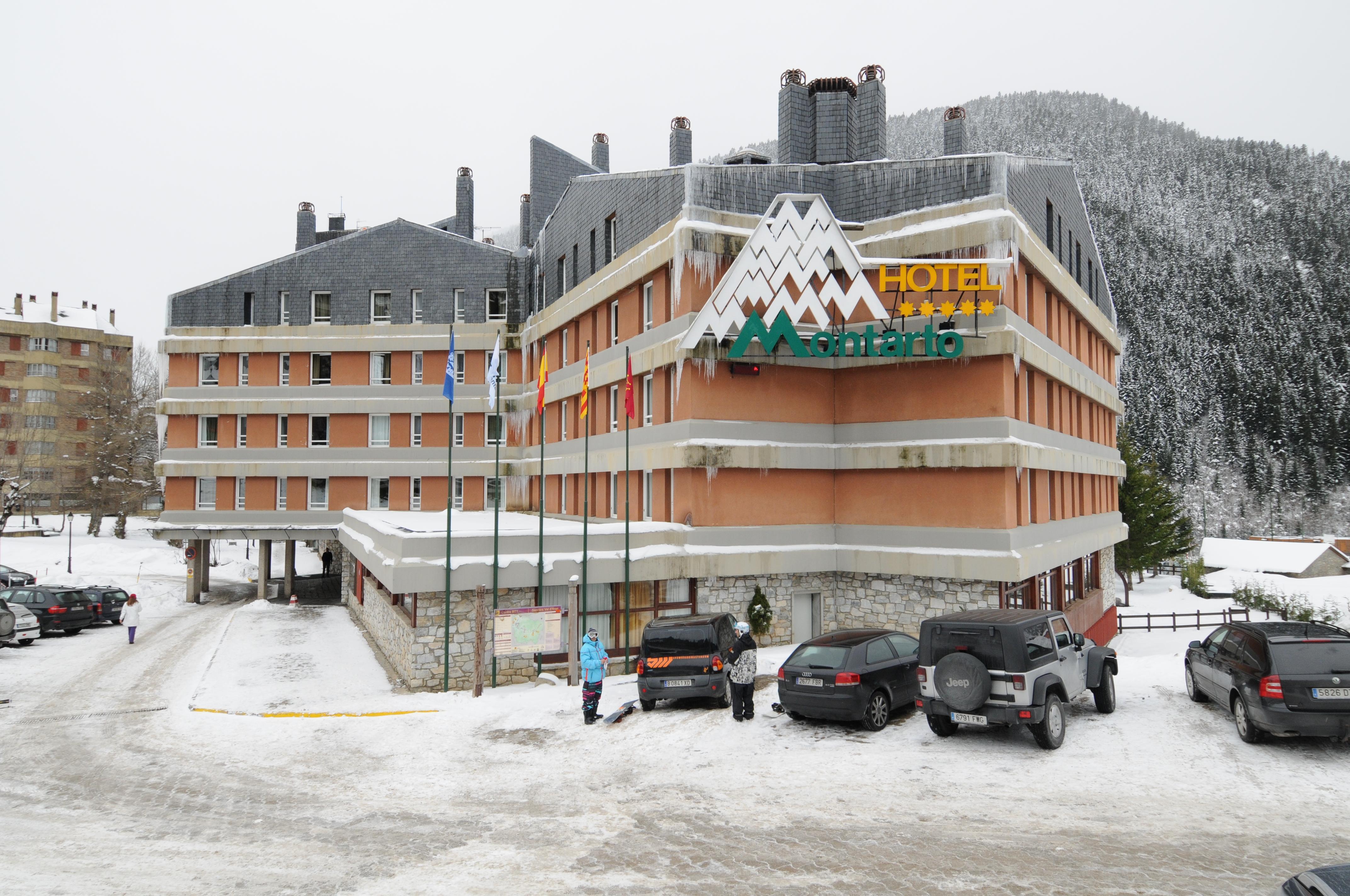 Hotel Montarto Baqueira Beret Dış mekan fotoğraf