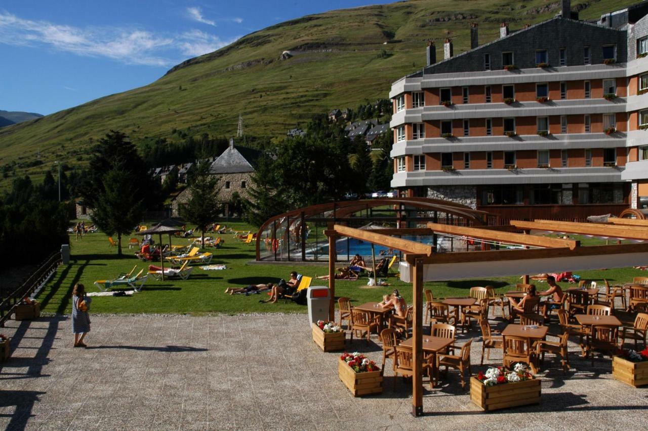 Hotel Montarto Baqueira Beret Dış mekan fotoğraf